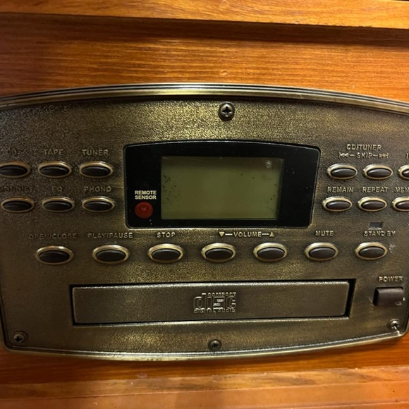 Crosley 4 in 1 Record Player, CD, AM/FM Radio - Picture 12 of 16